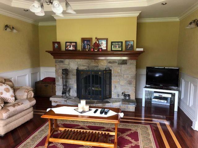 Beautiful Home On Lake Carrowmore Belmullet Exterior foto