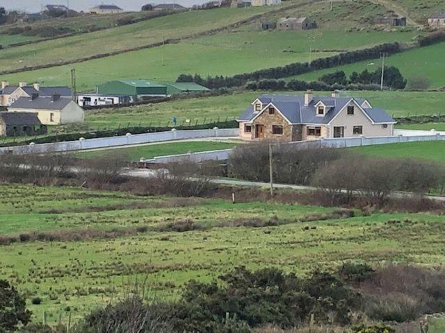 Beautiful Home On Lake Carrowmore Belmullet Exterior foto